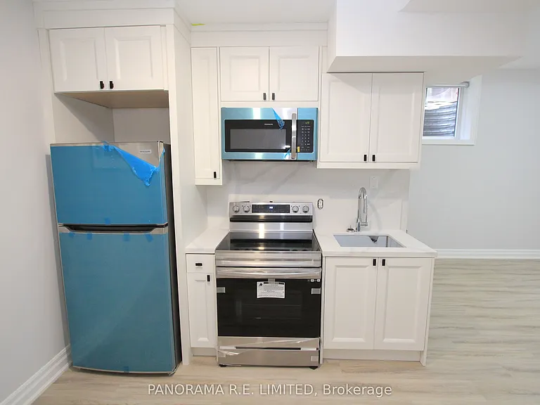 11 Cronin Dr #2 — Photo 5