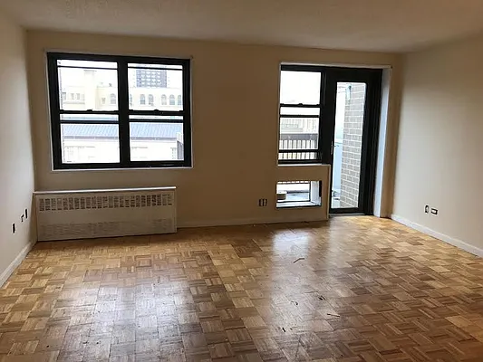 Rented by Bruma Realty LLC | media 16