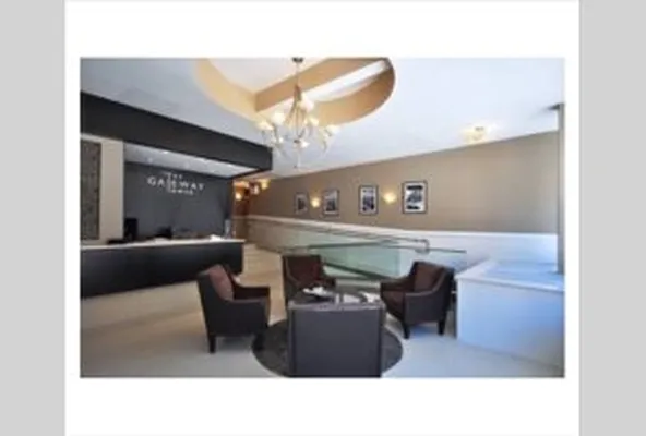 Rented by Avenue Real Estate | media 32