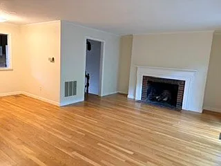 2 bed, 1.5 bath, 1080 sqft, $3,710 — Photo 2