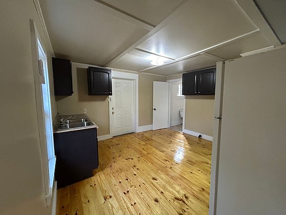4th image of 414 S Park Ave