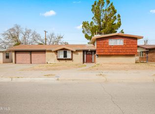 10245 Blackwood Ave, El Paso, TX 79925