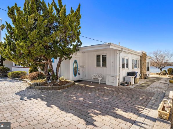 1415 Ocean Ave, Point Pleasant Beach, NJ 08742