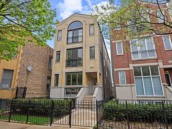 2nd image of 3041 N Racine Ave #2
