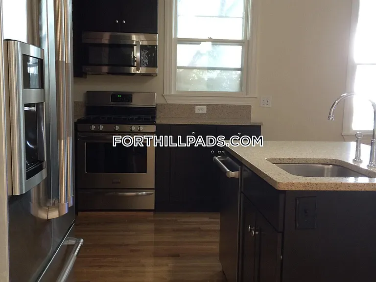 34 Juniper St #1 — Photo 20