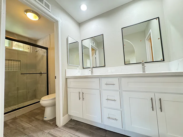 Silver Rain Dr — Photo 20