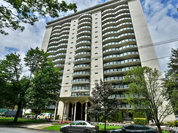 125 Prospect Ave APT 14D, Hackensack, NJ 07601