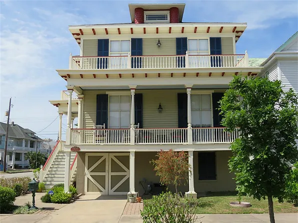 1828 Avenue K, Galveston, TX 77550