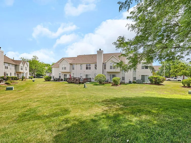 2173 Rossiter Pkwy — Photo 23