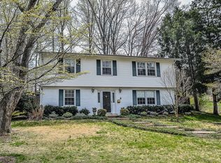 6106 Bardu Ave, Springfield, VA 22152