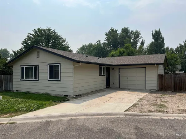 213 Nelson Ct, Middleton, ID 83644