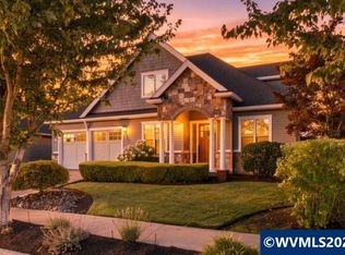 2178 Meridian Dr, Woodburn, OR 97071