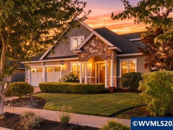 2178 Meridian Dr, Woodburn, OR 97071