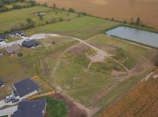 137 N Hickman St, Centralia, MO 65240