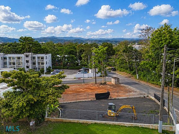 2nd image of 1 Carr #833