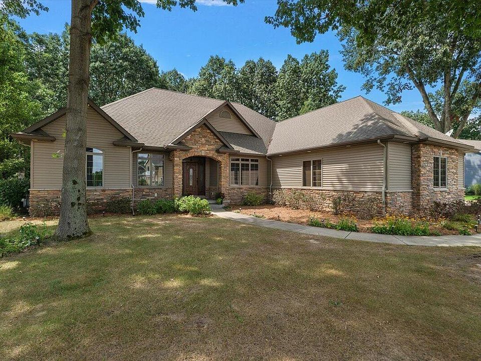 1st image of 3958 Fox Woods Rd