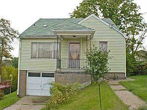 1st image of 142 N 21st St