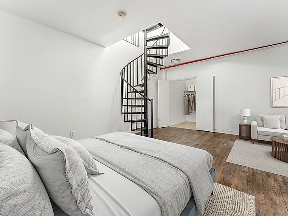 5th image of 669 E 21st St APT 1