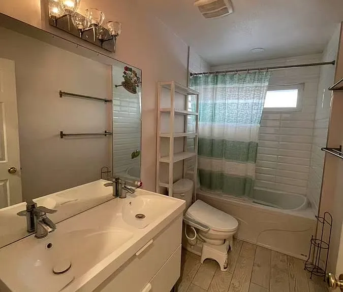 2900 Burton Ct — Photo 15