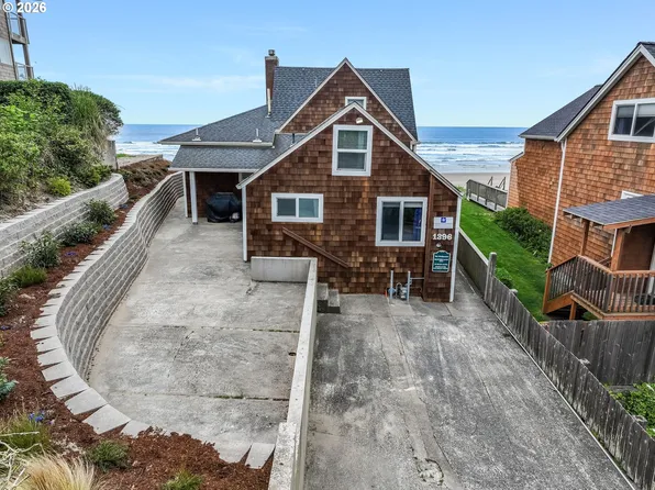 1396 Pacific Ave, Cannon Beach, OR 97110