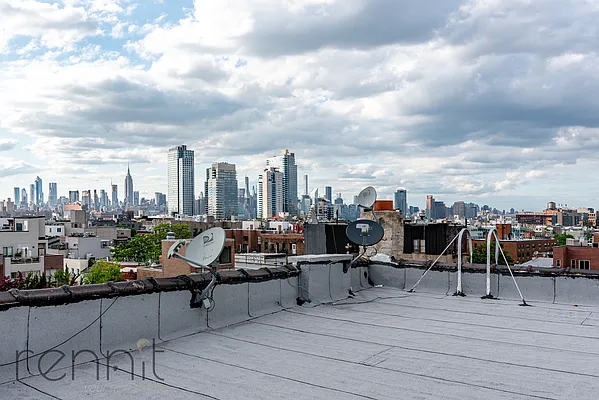 Rented by Rennit Inc. | media 30