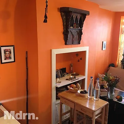 Rented by Mdrn Residential | media 42