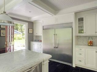 100 Wilson Ln, Needham, MA 02492