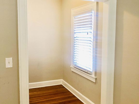 4th image of 4325 Holmes St APT 2