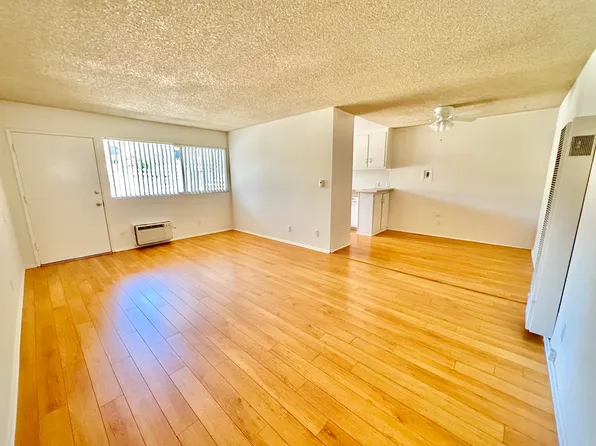 (undisclosed Address), North Hollywood, CA 91605