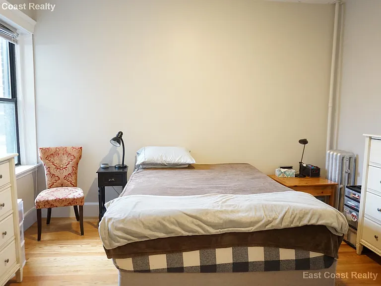 56 Gardner St #2 — Photo 4