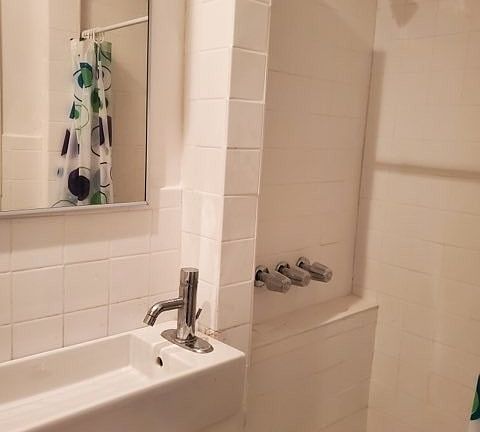 3rd image of 8596 Parsons Blvd