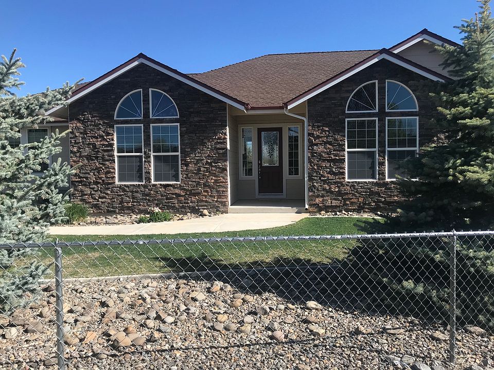 1st image of 822 Jenna Ct