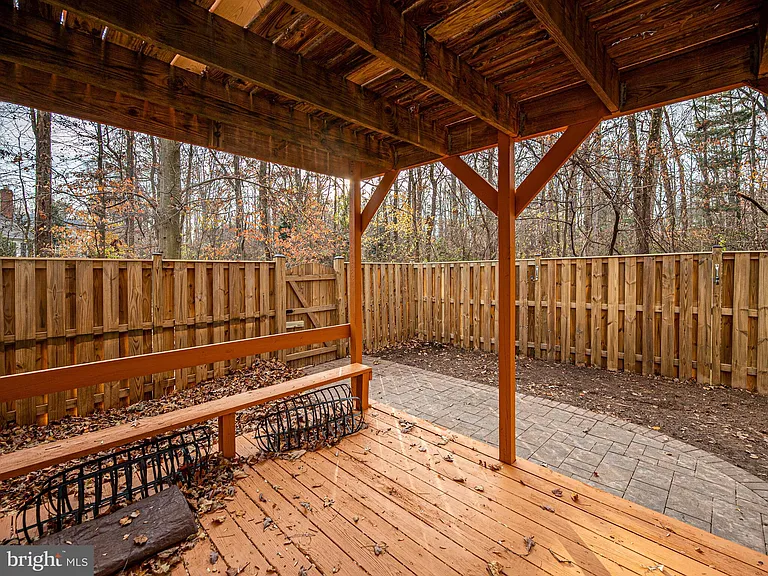 10332 Mockingbird Pond Ct — Photo 39