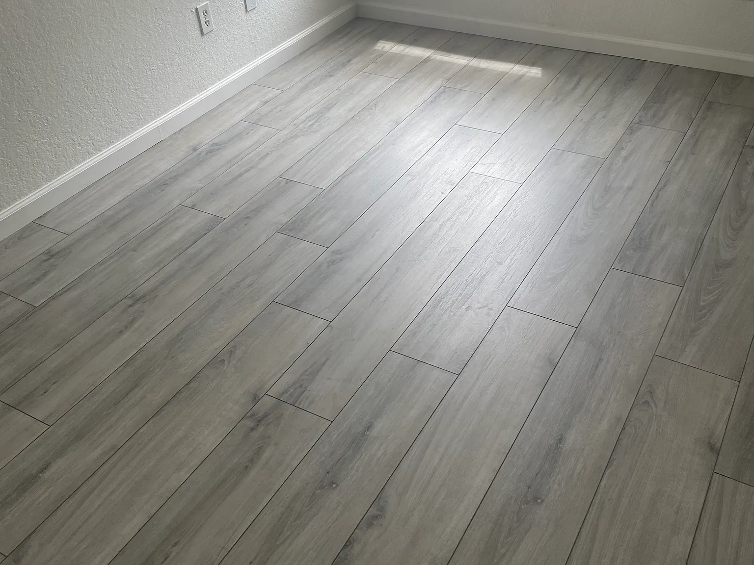2 bed, 988 sqft, $1,750 — Photo 3