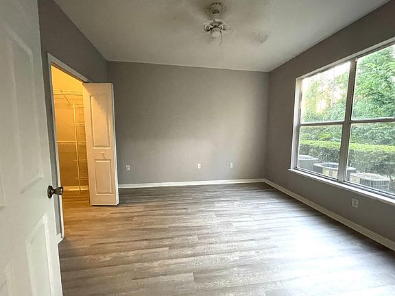 5th image of 8921 Legacy Ct #18106-1810