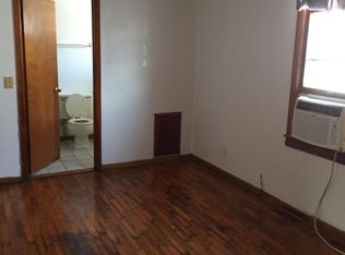 124 S 18th St APT 2, Unionville, MO 63565