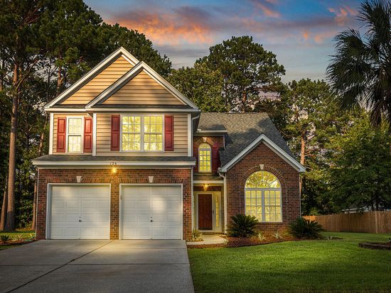 126 Thousand Oaks Cir, Goose Creek, SC 29445