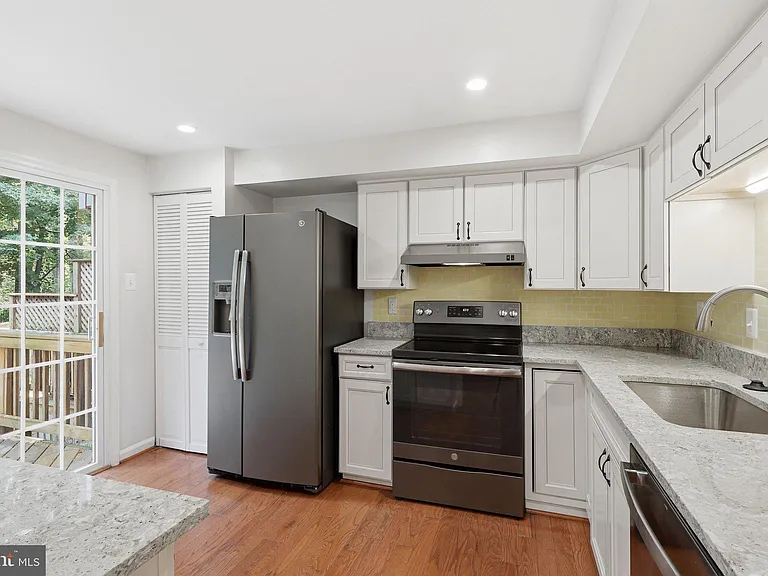 11712 Mossy Creek Ln — Photo 16