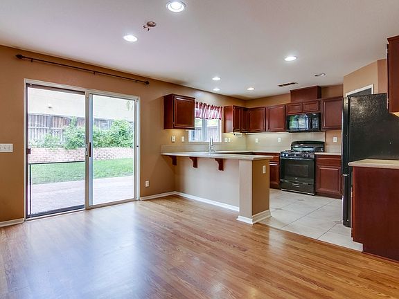 4th image of 1522 Hawken Dr