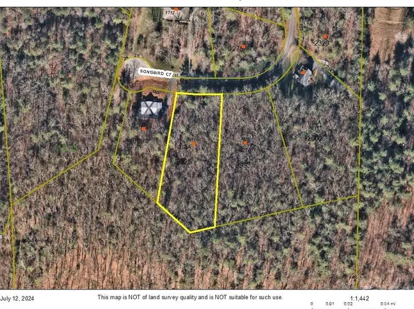 1717 Songbird Ct SE, Lenoir, NC 28645
