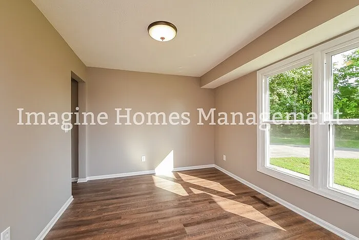 10750 Ravenna Rd #B — Photo 3