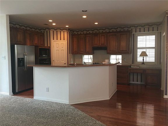 2nd image of 4301 Cityview Dr