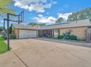 909 Jami Ln, Elk City, OK 73644