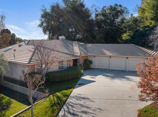 1180 Fairway Ln, Calimesa, CA 92320