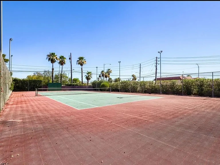 1834 Camino Verde Ln — Photo 3