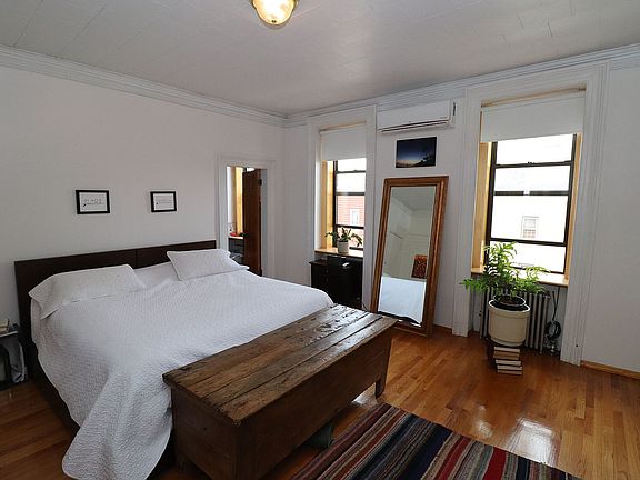 2nd image of 46 Broome St #4