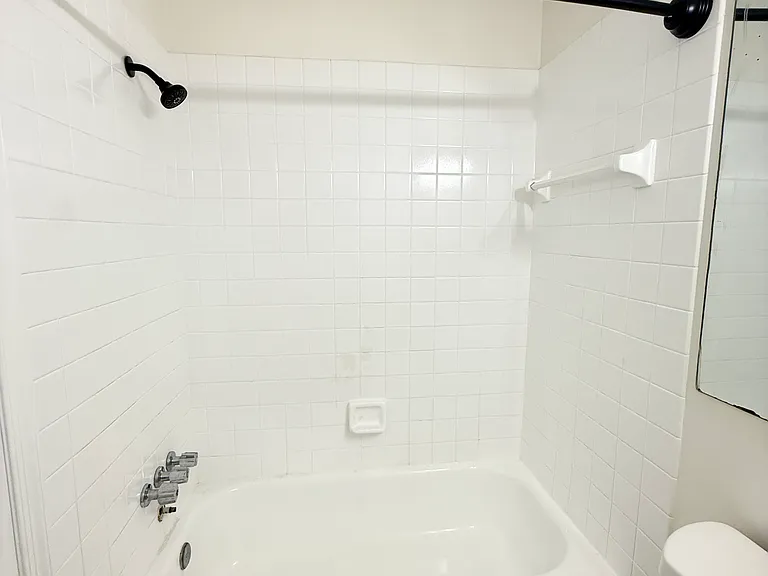 Vernon Homes — Photo 37