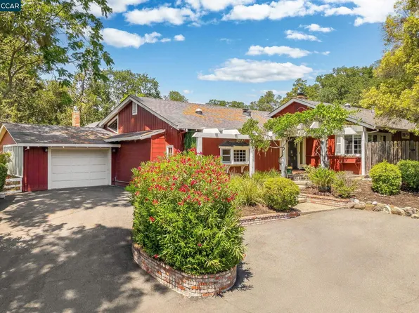 1968 Meadow Rd, Walnut Creek, CA 94595