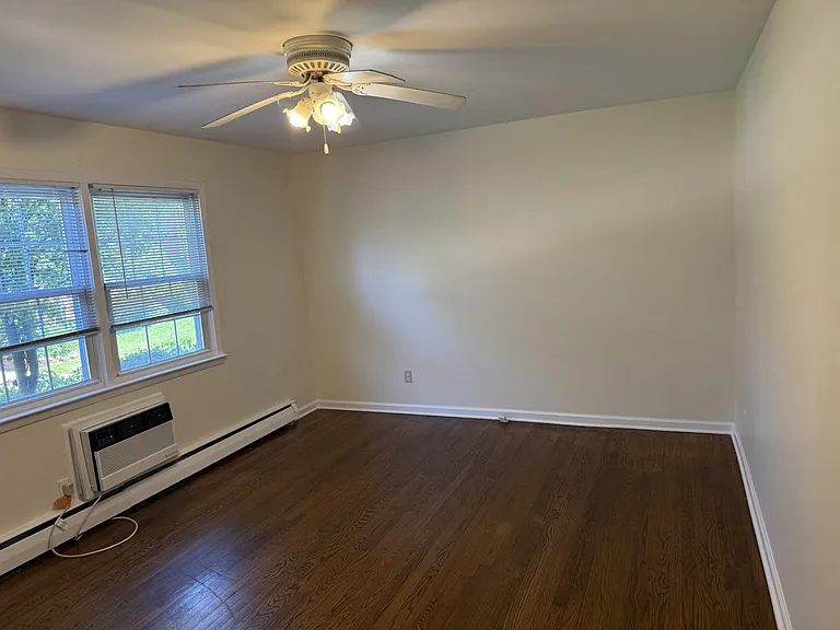 364 Westwood Ave #3 — Photo 4