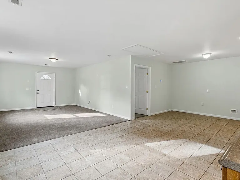 8157 Sheffield Dr — Photo 10